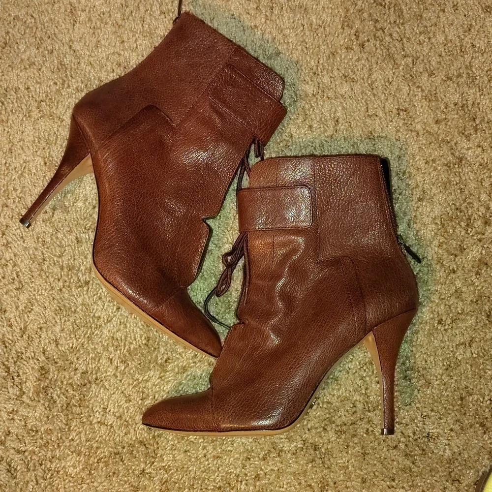 Pour La Victorie Ladies Onyx Bootie in Cognac Sz 8.5 - Picture 3 of 6